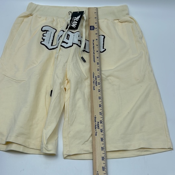 RAW OWN THE NOW MENS SIZE MEDIUM CREAM GRAPHIC PATCH LEGEND 2 POCKET SHORTS - Picture 5 of 9